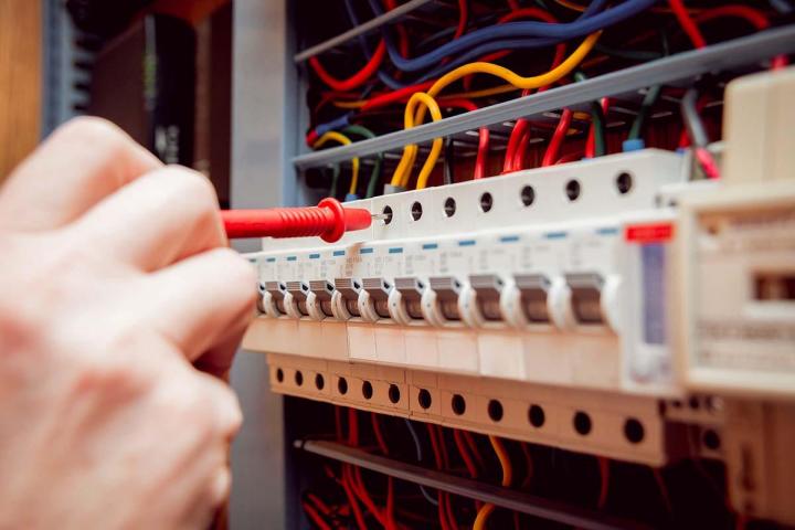 Électricité dans le Var